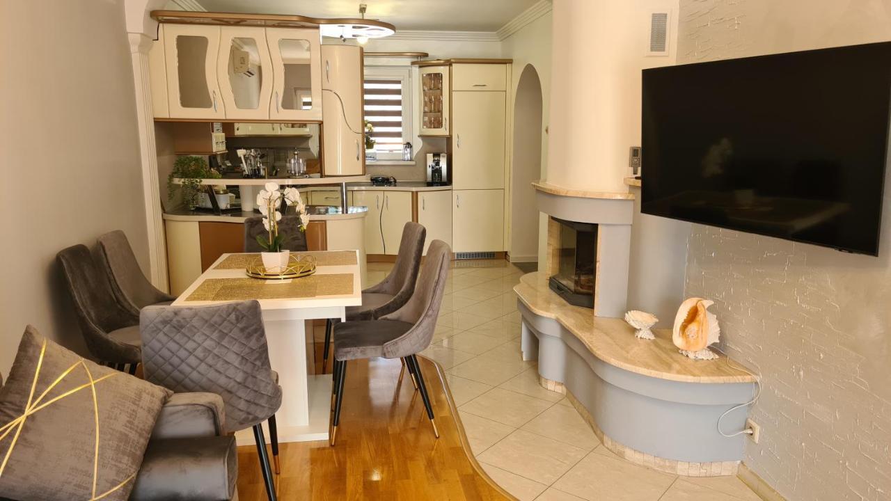 Apartament Deluxe 2 Oświęcim Exteriör bild