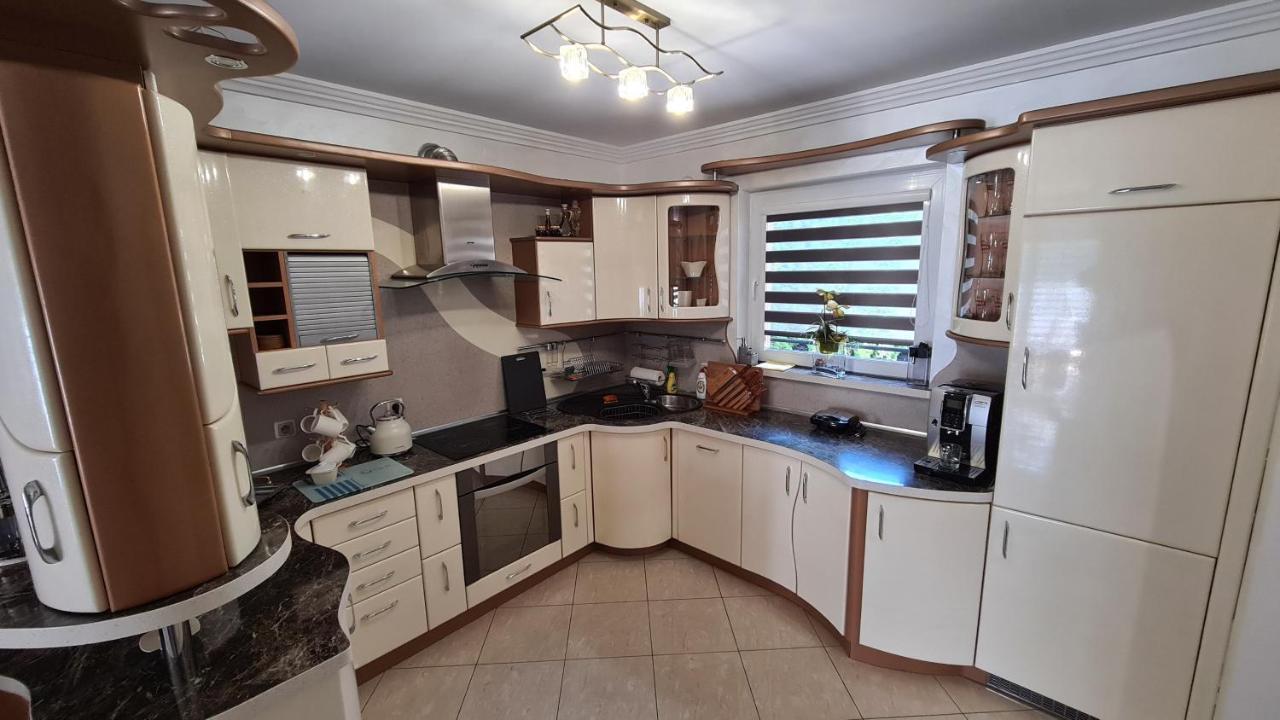 Apartament Deluxe 2 Oświęcim Exteriör bild